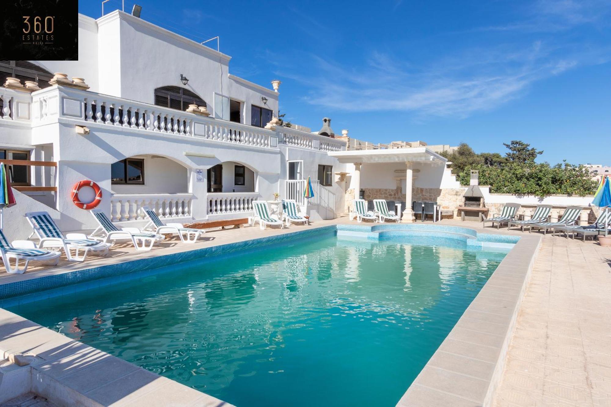 Massive Villa Pool Area With Views, Wifi With Bbq By 360 Estates Mellieħa Kültér fotó