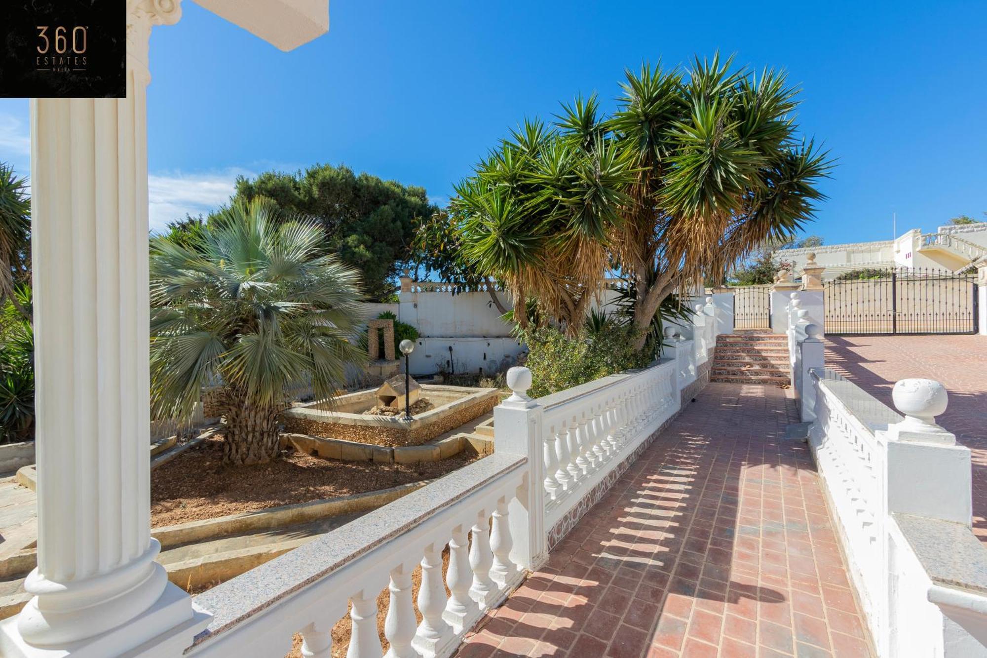 Massive Villa Pool Area With Views, Wifi With Bbq By 360 Estates Mellieħa Kültér fotó